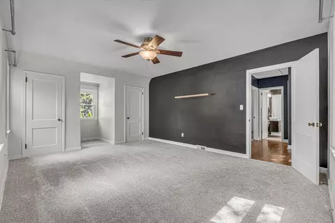 Bedroom - 110 14th Ave, Moline, IL 61265 photo 5 of 8