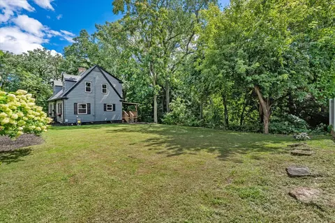 Exterior - 110 14th Ave, Moline, IL 61265 photo 9 of 14