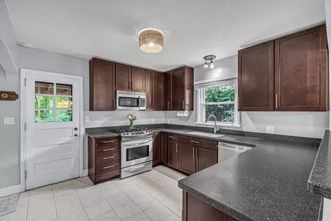 Kitchen - 110 14th Ave, Moline, IL 61265 photo 2 of 5