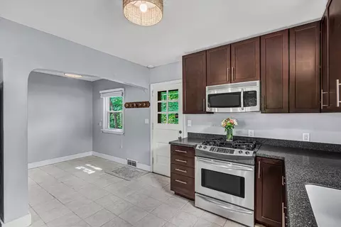 Kitchen - 110 14th Ave, Moline, IL 61265 photo 3 of 5