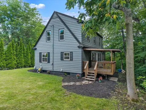 Exterior - 110 14th Ave, Moline, IL 61265 photo 6 of 14