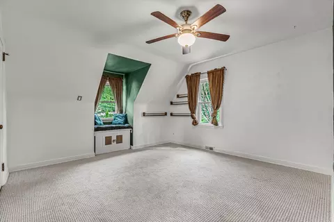 Bedroom - 110 14th Ave, Moline, IL 61265 photo 1 of 8