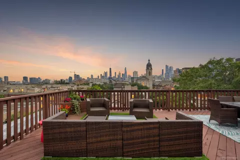Exterior - 1117 W Fry St #5, Chicago, IL 60642 photo 6 of 6