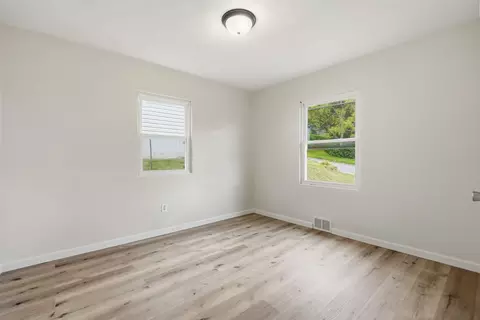 Bedroom - 135 4th St, Silvis, IL 61282 photo 1 of 8