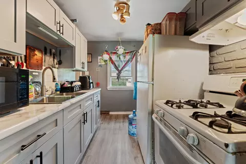 Kitchen - 3360 Magnolia Dr, Markham, IL 60428 photo 1 of 2