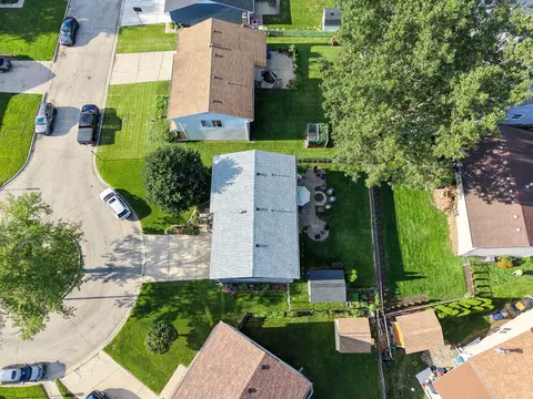 View/Area - 17 Joslyn Dr, Elgin, IL 60120 photo 2 of 6