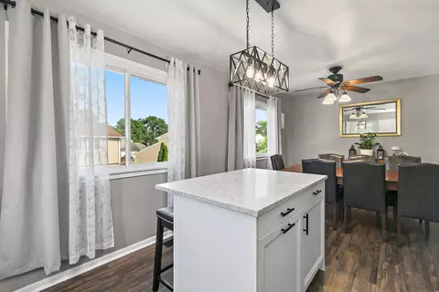 Dining - 17 Joslyn Dr, Elgin, IL 60120 photo 1 of 3