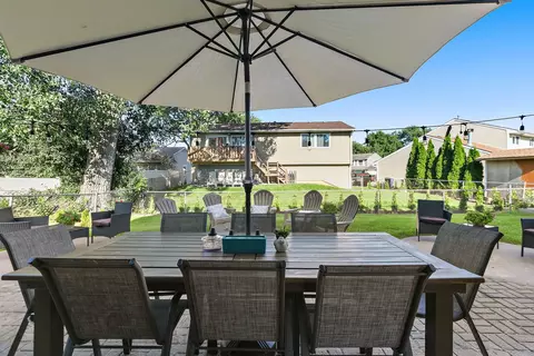 Exterior - 17 Joslyn Dr, Elgin, IL 60120 photo 2 of 7