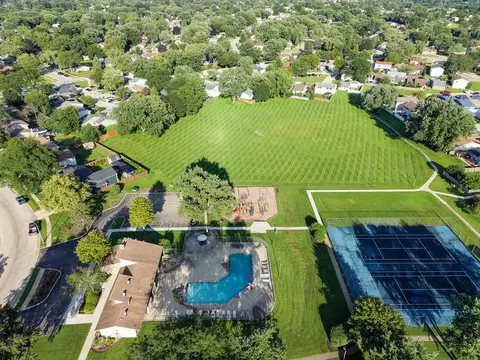View/Area - 17 Joslyn Dr, Elgin, IL 60120 photo 6 of 6