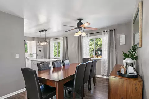 Dining - 17 Joslyn Dr, Elgin, IL 60120 photo 3 of 3