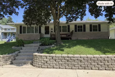 622 W Lincolnway Rd, Morrison, IL 61270