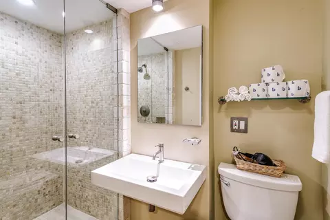 Bath - 57 E Cedar St, Chicago, IL 60611 photo 1 of 5