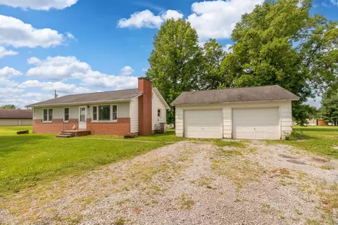 6793 Giant City Rd, Carbondale, IL 62902