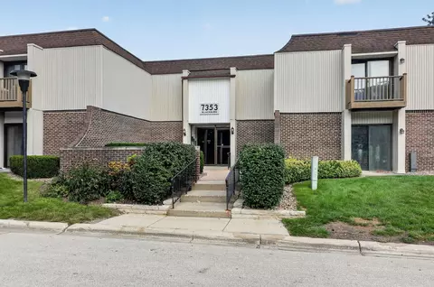 7353 Blackburn Ave #K106, Downers Grove, IL 60516