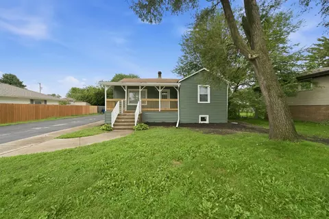 9839 Meade Ave, Oak Lawn, IL 60453