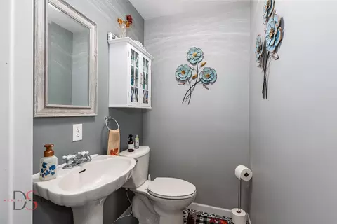 Bath - 527 E Main St, Ottawa, IL 61350 photo 3 of 4