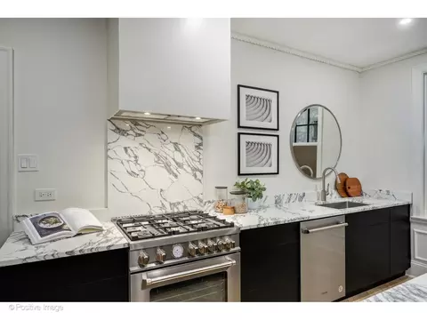 Kitchen - 73 Elm St #1B, Chicago, IL 60611 photo 4 of 5