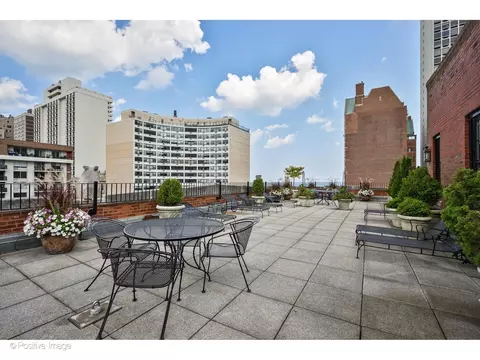 Other - 73 Elm St #1B, Chicago, IL 60611 photo 3 of 3