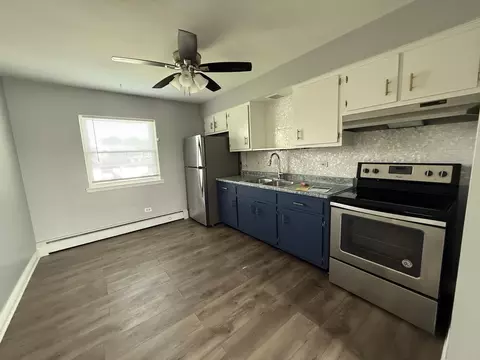Kitchen - 4435 Eberly Ave, Brookfield, IL 60513 photo 1 of 5