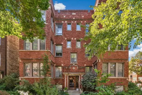 6454 N Bosworth Ave #3A, Chicago, IL 60626