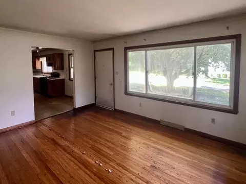 Living - 311 E Van Buren St, Philo, IL 61864 photo 1 of 2