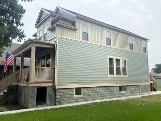1323 Home Ave, Berwyn, IL 60402
