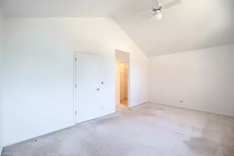Bedroom - 625 Sutton Ct, Wheeling, IL 60090 photo 5 of 7