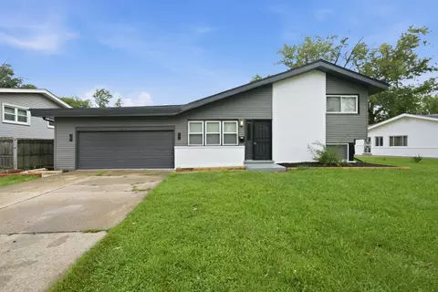 577 Ranger Dr, Chicago Heights, IL 60411