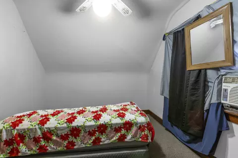 Bedroom - 528 E 156th St, Harvey, IL 60426 photo 5 of 6