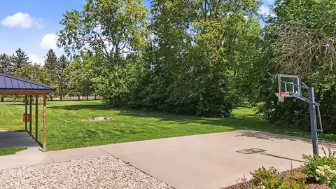Exterior - 652 E Summer St, Paxton, IL 60957 photo 8 of 8