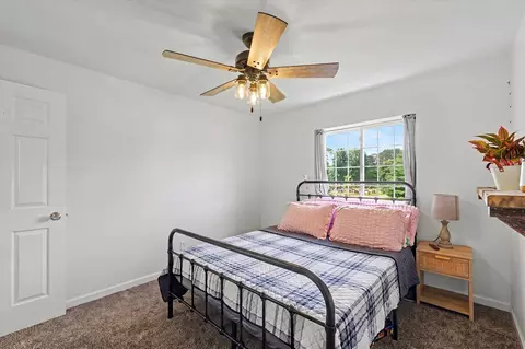 Bedroom - 652 E Summer St, Paxton, IL 60957 photo 2 of 4