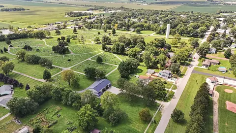 View/Area - 652 E Summer St, Paxton, IL 60957 photo 8 of 9