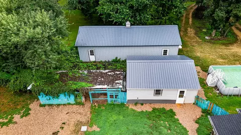 Exterior - 11371 Havenswood Rd, Roscoe, IL 61073 photo 11 of 23