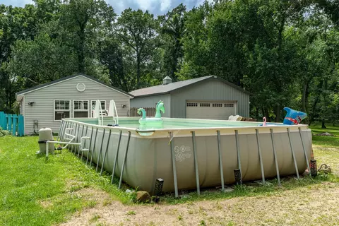 Exterior - 11371 Havenswood Rd, Roscoe, IL 61073 photo 6 of 23