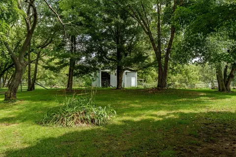 Exterior - 11371 Havenswood Rd, Roscoe, IL 61073 photo 14 of 23