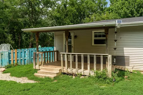 Exterior - 11371 Havenswood Rd, Roscoe, IL 61073 photo 9 of 23