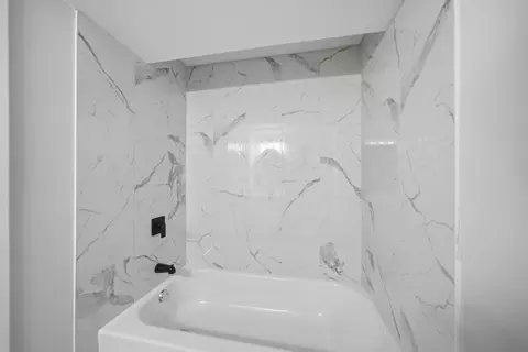 Bath - 1327 S Wolf Rd, Hillside, IL 60162 photo 3 of 3