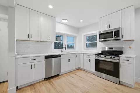 Kitchen - 1327 S Wolf Rd, Hillside, IL 60162 photo 1 of 2