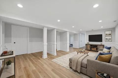 Living - 1327 S Wolf Rd, Hillside, IL 60162 photo 5 of 5