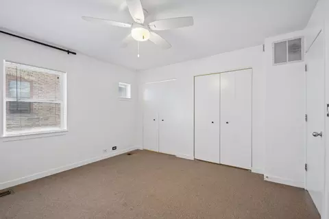 Bedroom - 1007 E 61st St, Chicago, IL 60637 photo 4 of 6