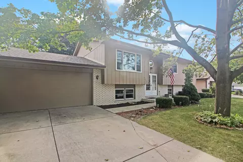 Exterior - 716 Lara Rd, Normal, IL 61761 photo 5 of 6