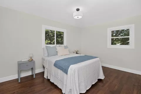 Bedroom - 730 Hillcrest Blvd, Hoffman Estates, IL 60169 photo 1 of 3