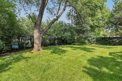 Exterior - 730 Hillcrest Blvd, Hoffman Estates, IL 60169 photo 3 of 4