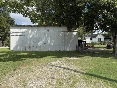 Exterior - 504 N Walnut St, Centralia, IL 62801 photo 2 of 8