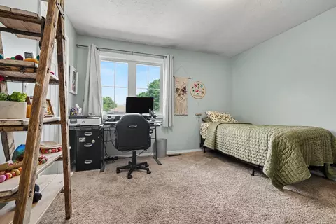 Bedroom - 2741 Arrowhead Dr, Bloomington, IL 61704 photo 4 of 4