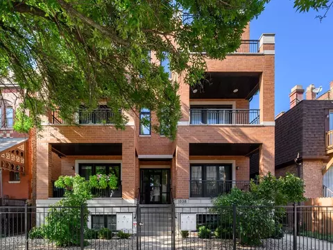 1038 W Diversey Pkwy #3E, Chicago, IL 60614