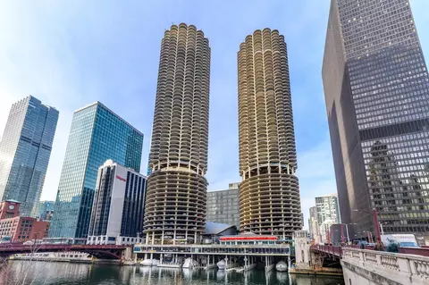 300 N State St #4709, Chicago, IL 60654