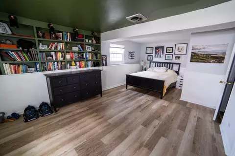 Bedroom - Undisclosed, Wheaton, IL 60189 photo 4 of 6