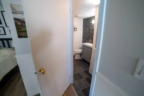 Bath - Undisclosed, Wheaton, IL 60189 photo 2 of 2