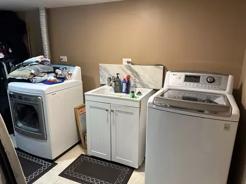 Other - 6908 Townsend Blvd, Plainfield, IL 60586 photo 7 of 10